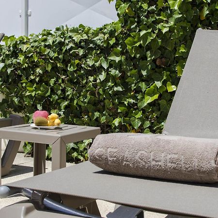 Villa Maresia Patroves Exteriör bild