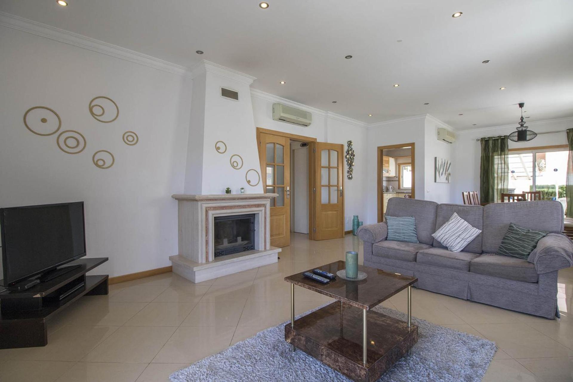 Villa Maresia Patroves Exteriör bild